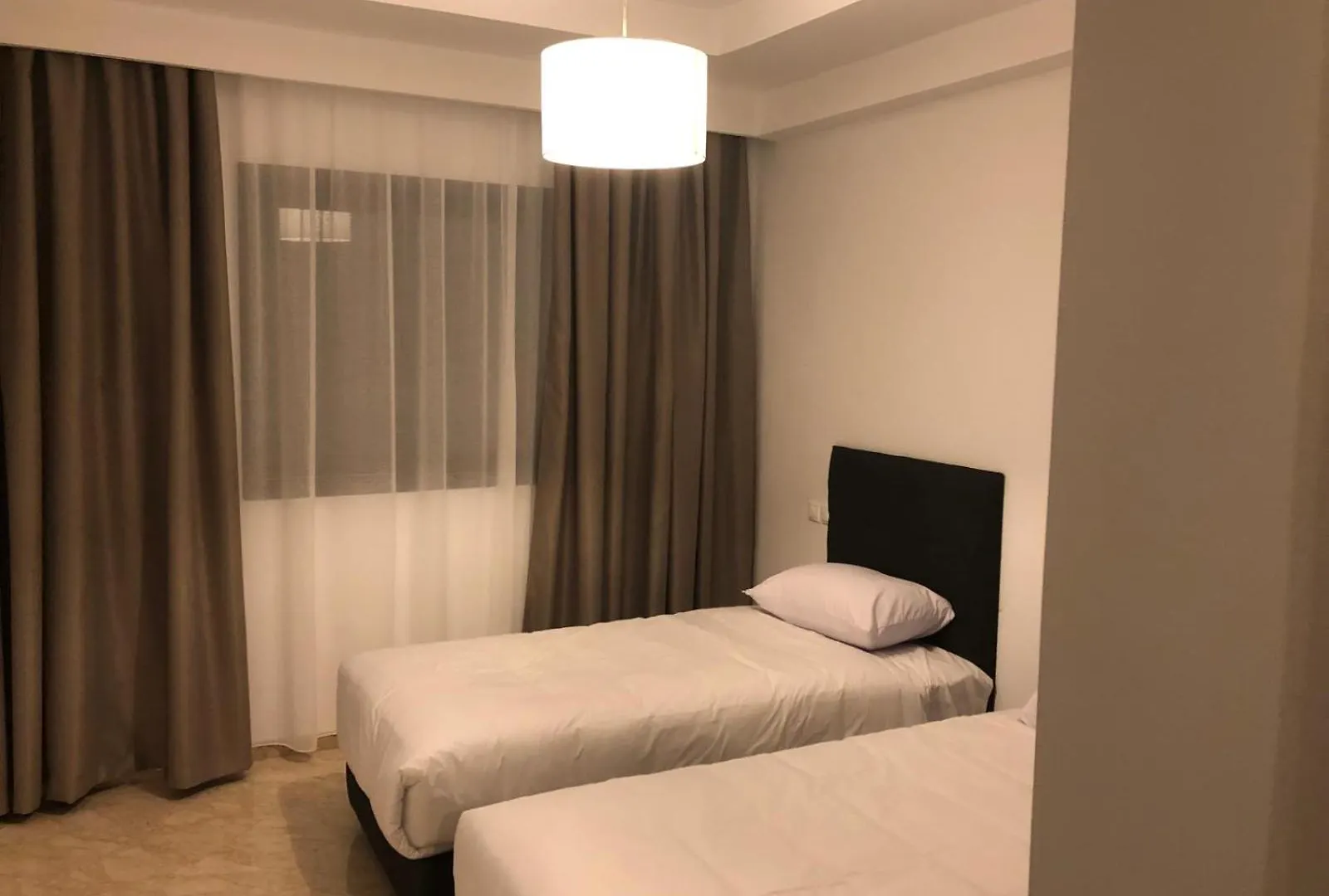 Appartement De Vacanses contacts